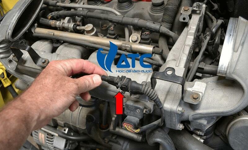 Cảm biến kích nổ – Knock Sensor: Cấu tạo, Nguyên lý và Xử lý lỗi