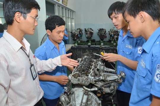 Lý do sinh viên ô tô mới ra trường không xin được việc làm?