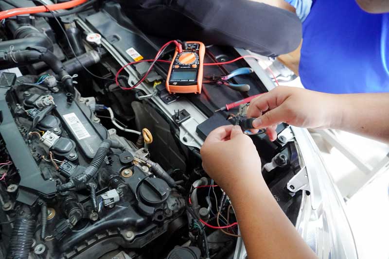 Học nghề điện ô tô mất bao lâu có thể đi làm ngay