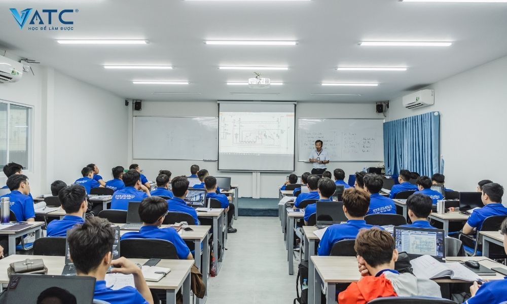 ngành công nghệ kỹ thuật ô tô, khóa đào tạo KTV ô tô, khóa học điện ô tô, trung tâm VATC, trung tâm đào tạo KTV, đào tạo kỹ thuật viên ô tô, VATC, công nghệ ô tô, nghề sửa chữa ô tô, học nghề sửa chữa ô tô, kiến thức ô tô, cố vấn dịch vụ ô tô chuyên nghiệp, học cố vấn dịch vụ ô tô, KTV chẩn đoán ô tô, học nghề ô tô VATC, ô tô