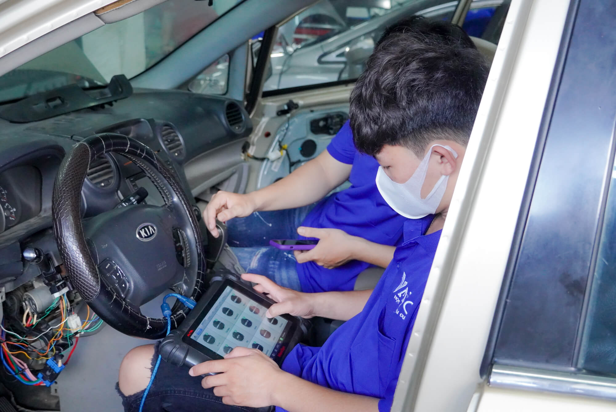 Top 5 nghề nghiệp lý tưởng nhất cho ai muốn chuyển nghề tuổi 30