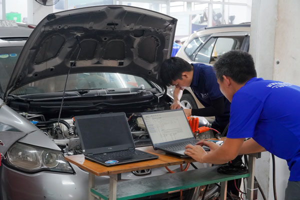 Chưa biết gì có học nghề sửa chữa ô tô được hay không?