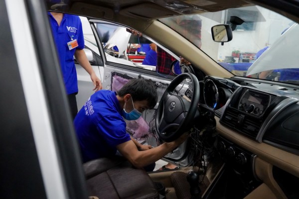 Học nghề dịch vụ sửa chữa ô tô ở đâu thì tốt nhất