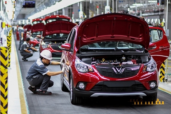 Ngành ô tô, xe máy kỳ vọng đột phá từ xe điện