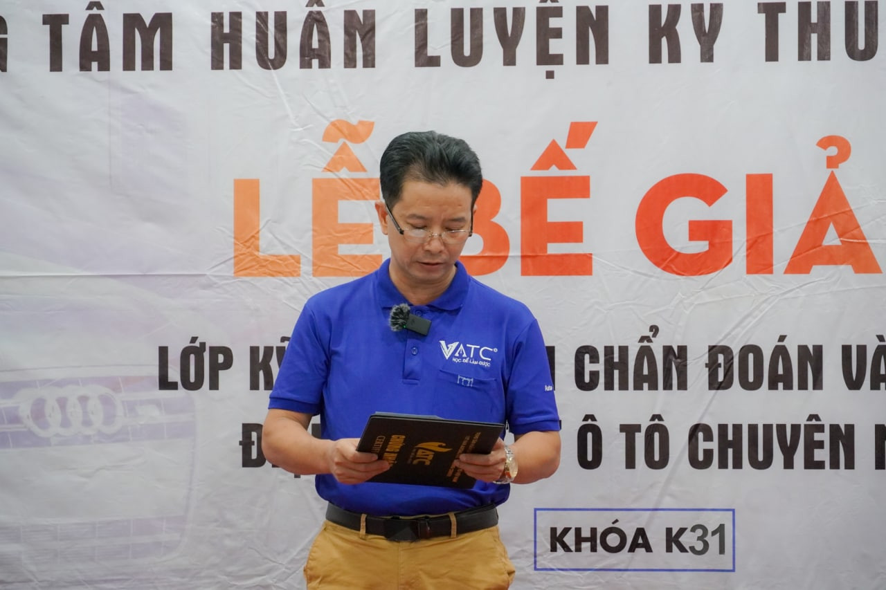 Từ bỏ việc quản lý nhà hàng – Mở garage riêng ở tuổi xế chiều