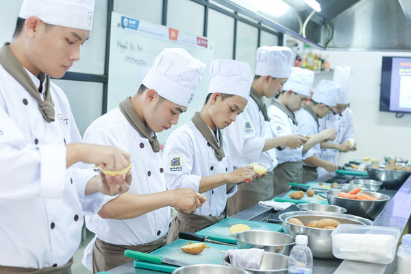 ngành công nghệ kỹ thuật ô tô, khóa đào tạo KTV ô tô, khóa học điện ô tô, trung tâm VATC, trung tâm đào tạo KTV, đào tạo kỹ thuật viên ô tô, VATC, công nghệ ô tô, nghề sửa chữa ô tô, học nghề sửa chữa ô tô, kiến thức ô tô, cố vấn dịch vụ ô tô chuyên nghiệp, học cố vấn dịch vụ ô tô, KTV chẩn đoán ô tô, học nghề ô tô VATC, ô tô ngành công nghệ kỹ thuật ô tô, khóa đào tạo KTV ô tô, khóa học điện ô tô, trung tâm VATC, trung tâm đào tạo KTV, đào tạo kỹ thuật viên ô tô, VATC, công nghệ ô tô, nghề sửa chữa ô tô, học nghề sửa chữa ô tô, kiến thức ô tô, cố vấn dịch vụ ô tô chuyên nghiệp, học cố vấn dịch vụ ô tô, KTV chẩn đoán ô tô, học nghề ô tô VATC, ô tô