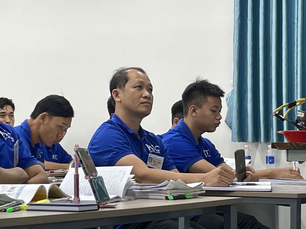 Câu chuyện học nghề ô tô – [Tập 1]: Học đến bao giờ…?