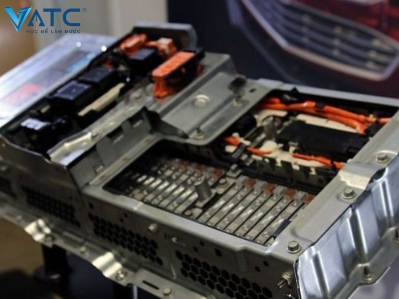 ngành công nghệ kỹ thuật ô tô, khóa đào tạo KTV ô tô, khóa học điện ô tô, trung tâm VATC, trung tâm đào tạo KTV, đào tạo kỹ thuật viên ô tô, VATC, công nghệ ô tô, nghề sửa chữa ô tô, học nghề sửa chữa ô tô, kiến thức ô tô, cố vấn dịch vụ ô tô chuyên nghiệp, học cố vấn dịch vụ ô tô, KTV chẩn đoán ô tô, học nghề ô tô VATC, ô tô 