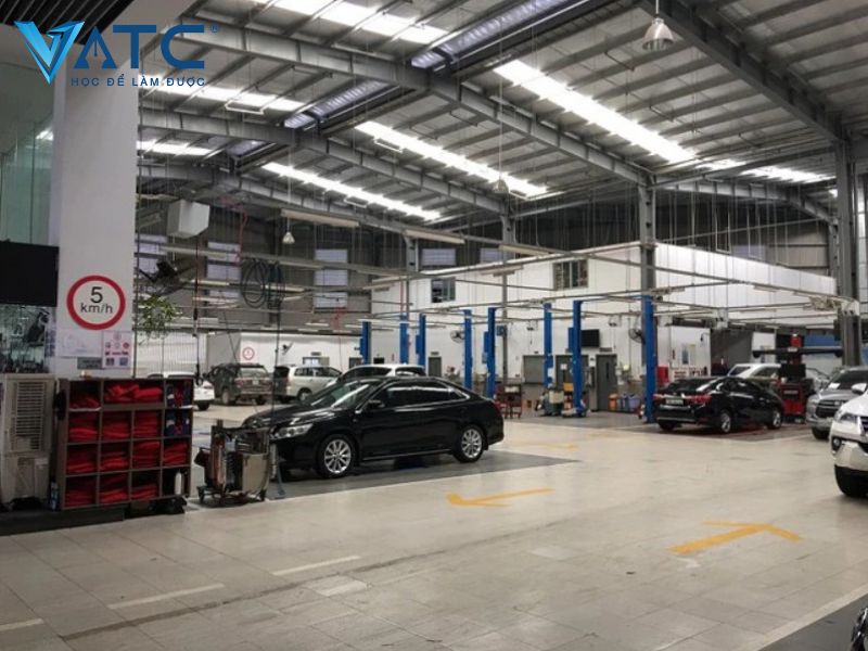 Tâm lý ngại bảo dưỡng ô tô tại các đại lý chính hãng