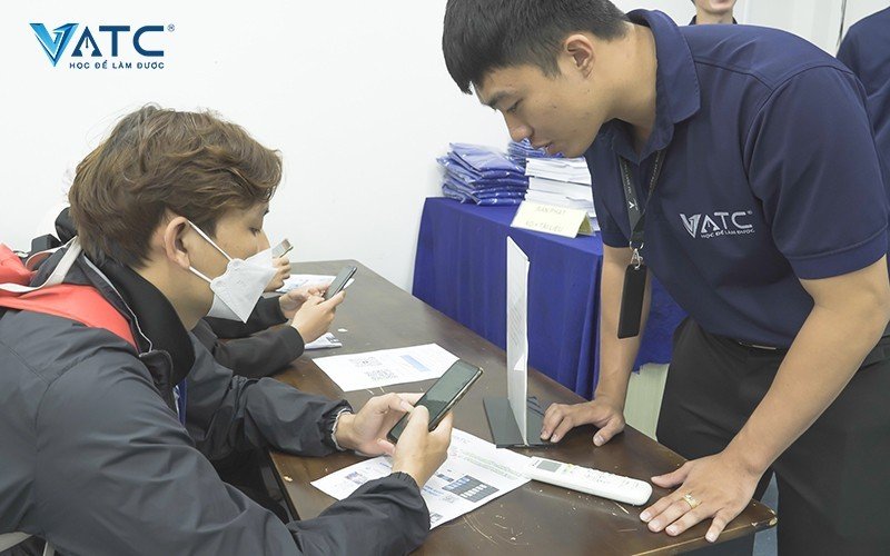 khai giảng khóa điện ô tô k40