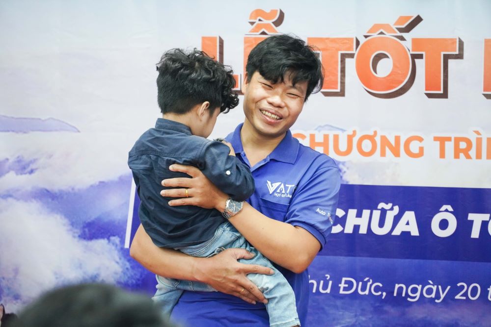 Câu chuyện học nghề ô tô – [Tập 3]: Động lực học nghề ô tô của ba