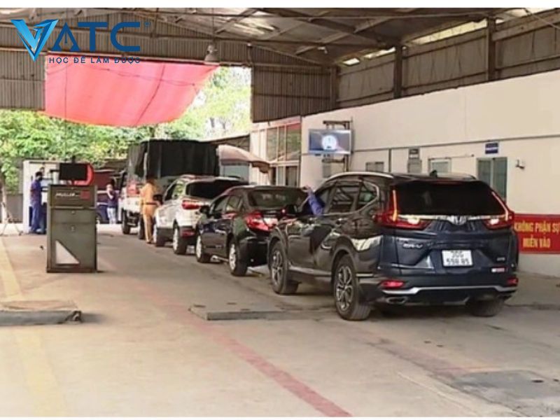 Tìm cách gỡ khó cho đăng kiểm xe ô tô