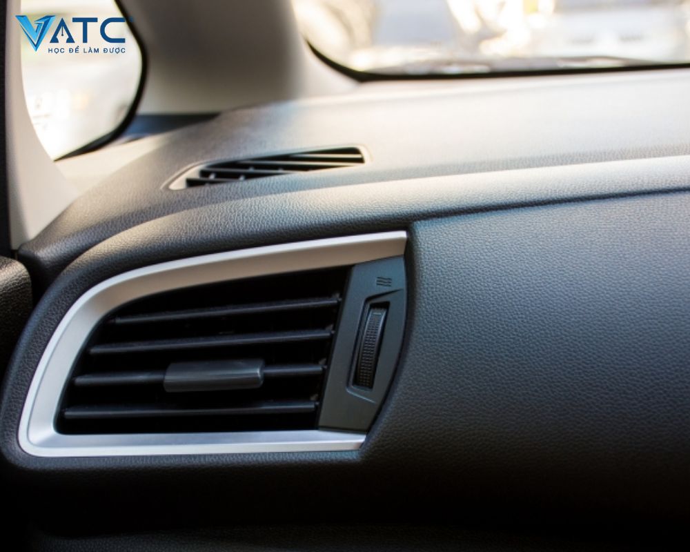 Lăn tăn về cơ hội việc làm ngành Ô Tô điện