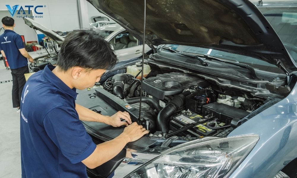 trắc nghiệm định hướng nghề nghiệp, định hướng nghề nghiệp, cách định hướng nghề, định hướng ngành ô tô, trung tâm VATC, ngành ô tô, công nghệ kỹ thuật ô tô, khóa học ô tô, học sửa chữa ô tô, hướng nghiệp,