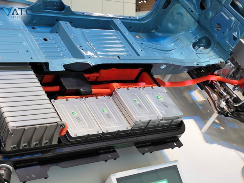 Xe điện là tương lai, nhưng có thể chậm phát triển bởi nguy cơ thiếu pin