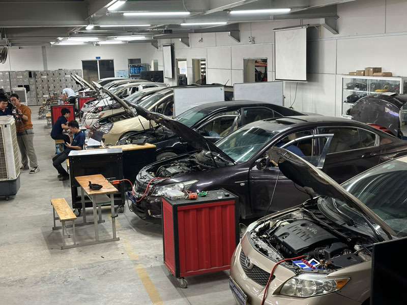 học nghề sửa chữa ô to bao nhiêu tiền