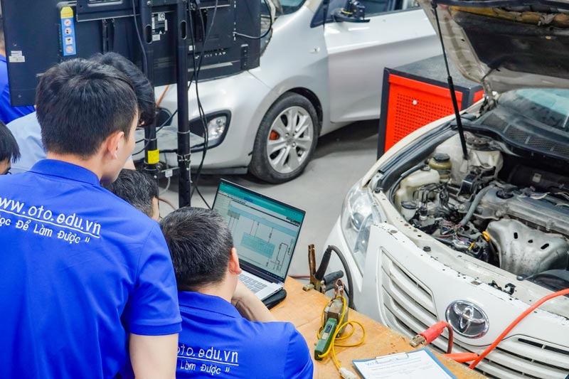 học phần điện ô tô