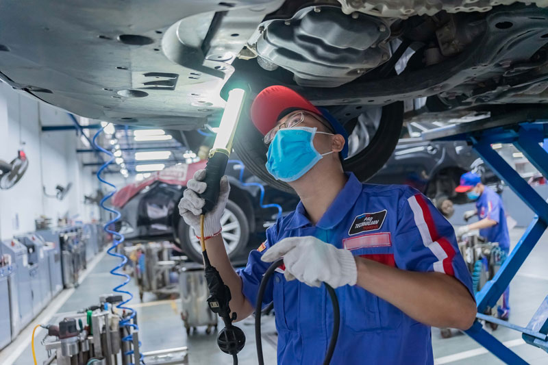 mức lương của thợ sửa chữa ô tô có 1 năm kinh nghiệm