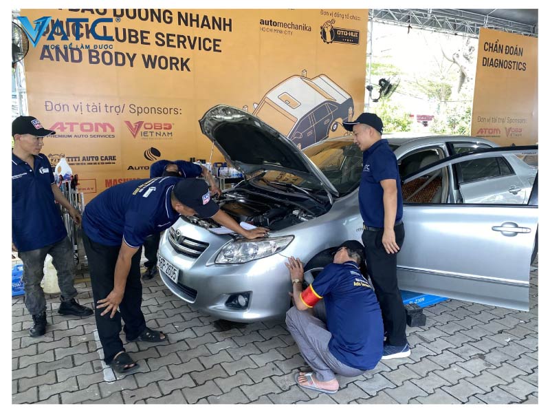 Khu vực bảo dưỡng xe tại Automechanika 2024