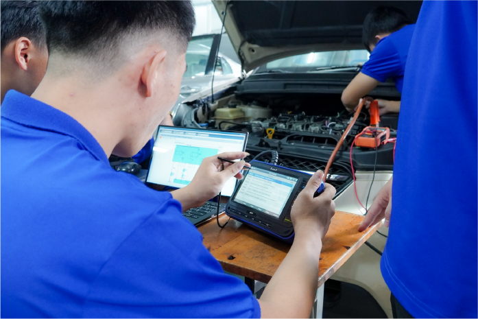 Kỹ thuật Chẩn đoán ô tô hiện đại