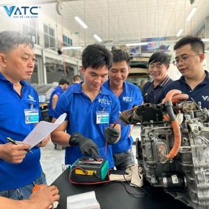 Khóa học Kỹ thuật sửa chữa xe ô tô Điện – xe ô tô Hybrid