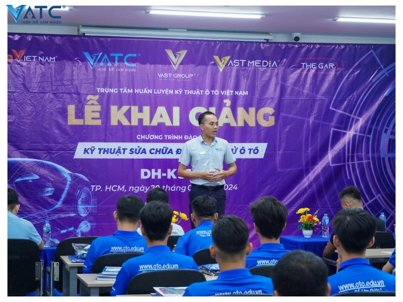 thầy Lê Trọng Trí