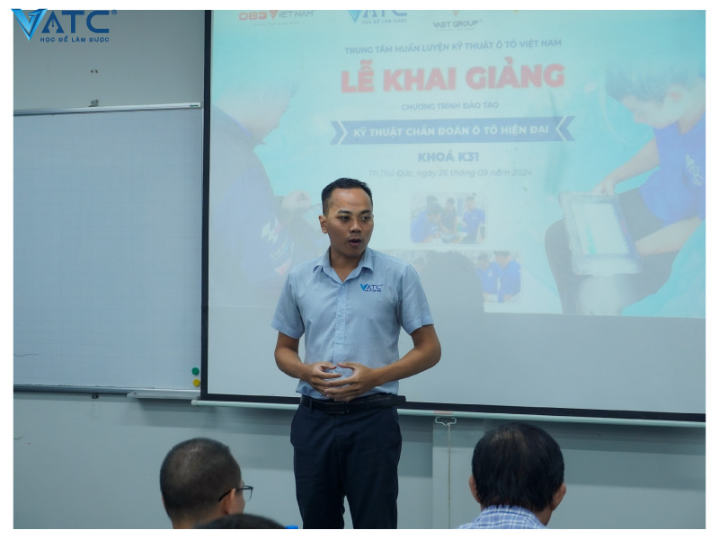 Thầy Lê Trọng Trí