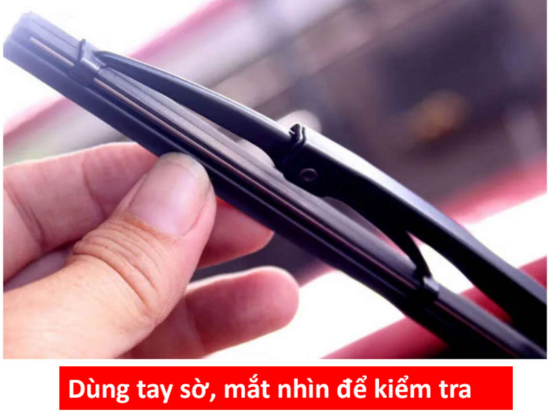 hướng dẫn kỹ thuật kiểm tra và thay gạt mưa bước 4