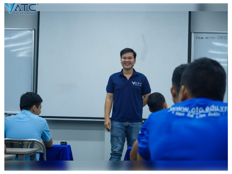 thầy lê quang nghiêm chúc mừng lớp cdk31