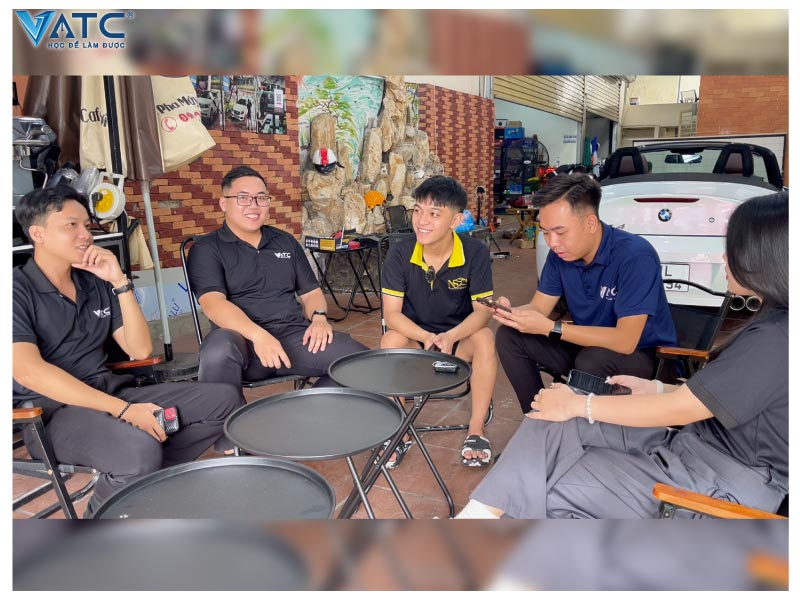 anh ngọc sự chủ garage ns detailing