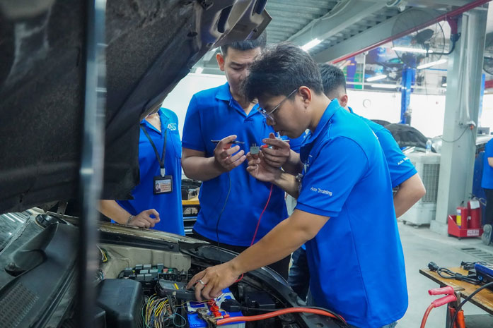 Kỹ thuật Sửa chữa Điện – Điện tử Ô tô