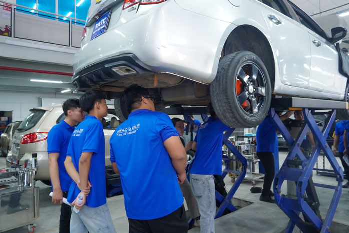 Kỹ Thuật Sửa Chữa Ô Tô