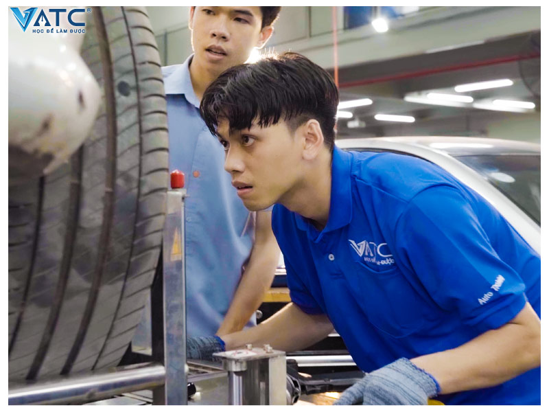 phân cảnh trong mv “tết trở về - tết của người thợ”