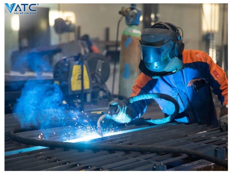 học nghề cơ khí - hàn - gia công kim loại