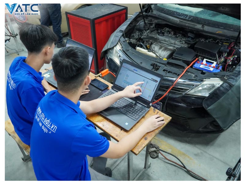 Học phí học nghề sửa chữa điện ô tô là bao nhiêu?