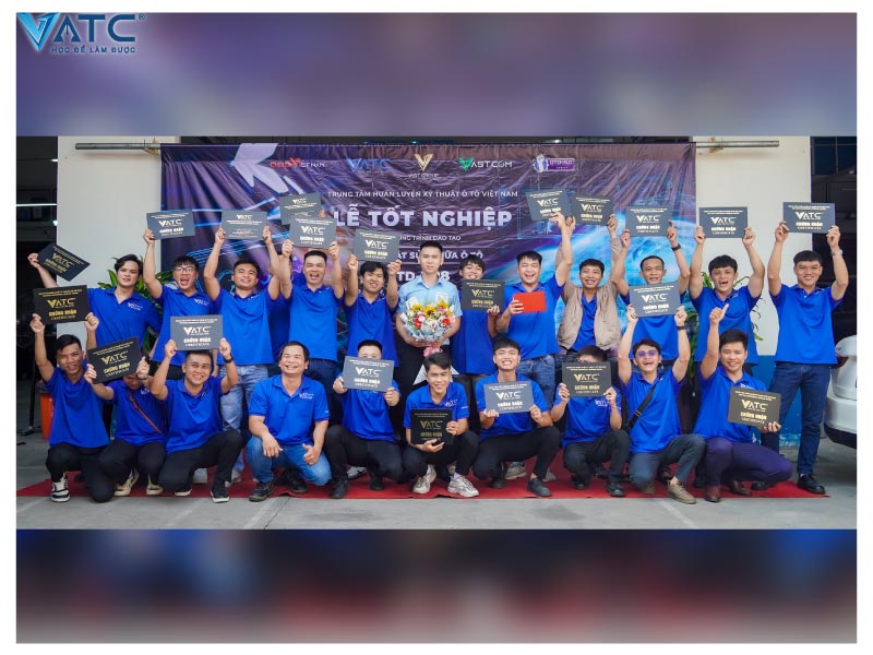 lớp kỹ thuật sửa chữa ô tô toàn diện k8