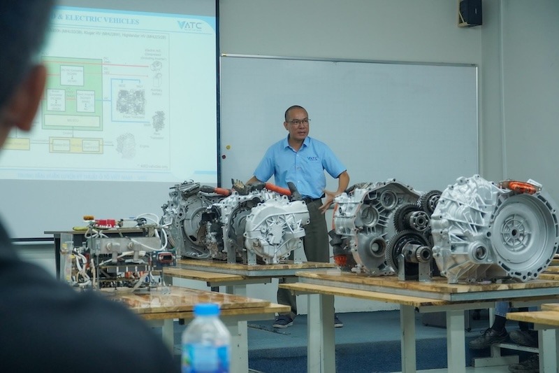 giảng viên là những chuyên gia hàng đầu trong ngành