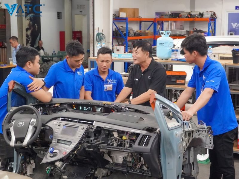 đội ngũ giảng viên vatc