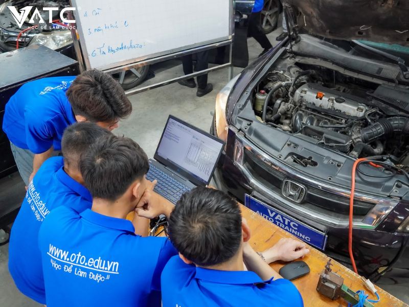 nghề sửa chữa ô tô