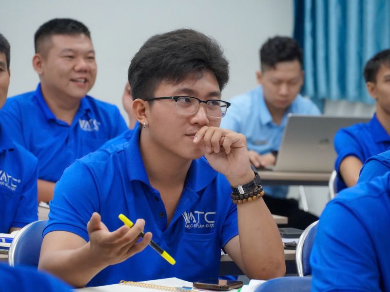 thời gian học linh hoạt phù hợp với cả thợ và sinh viên
